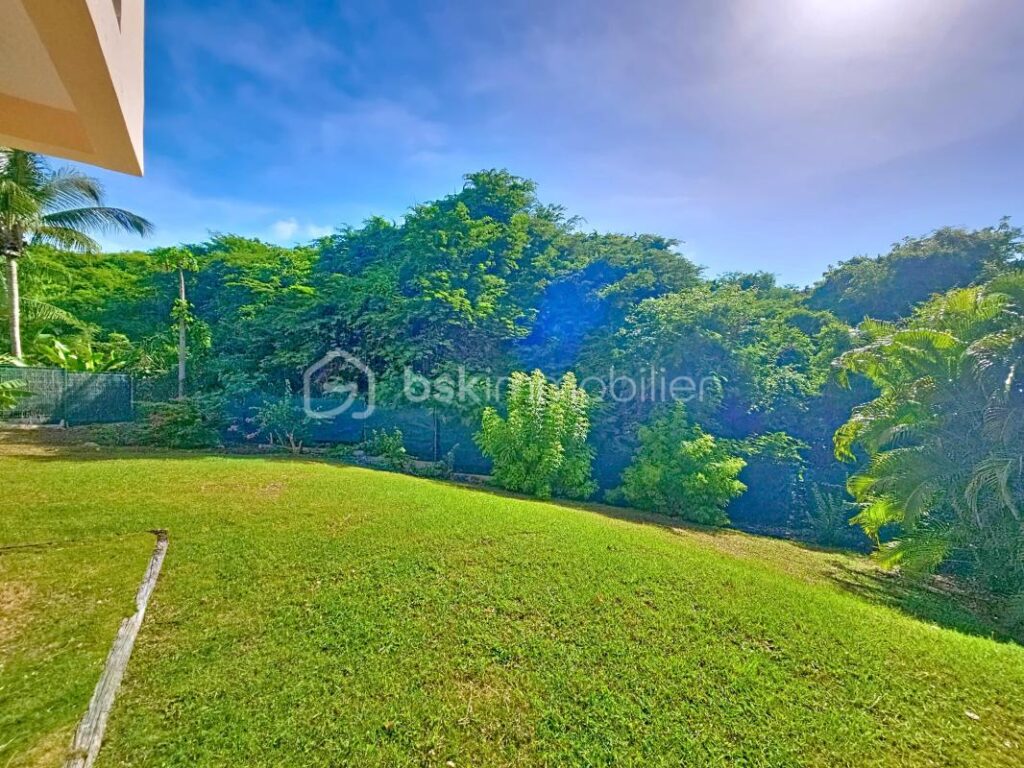 Villa T3 avec vue mer, piscine Saint François – 3 pièces – 2 chambres – 88 m²