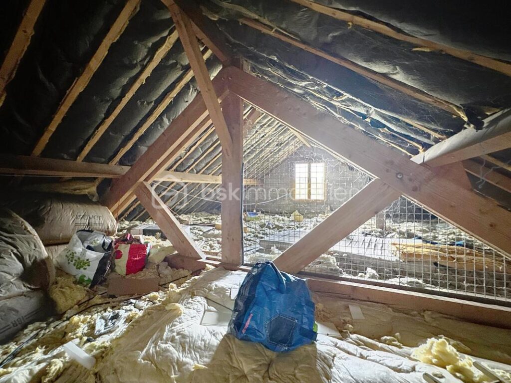 Maison de plain pied – 6 pièces – 4 chambres – 107 m²