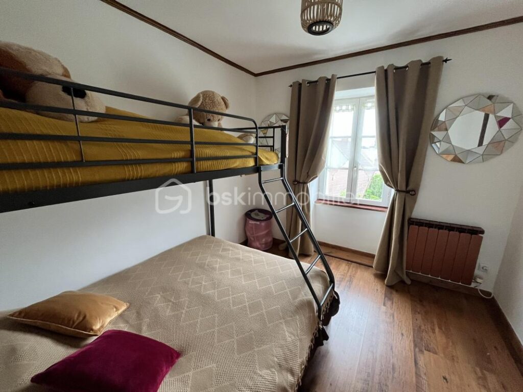 Charmante maison de village rénovée avec jardin – 4 pièces – 2 chambres – 73 m²