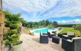 CHARMANTE MAISON EN PIERRE, 8 PIÈCES, 4 CHAMBRES, GARAGE, ANNEXES, PISCINE !!! – 8 pièces – 4 chambres – 245 m²