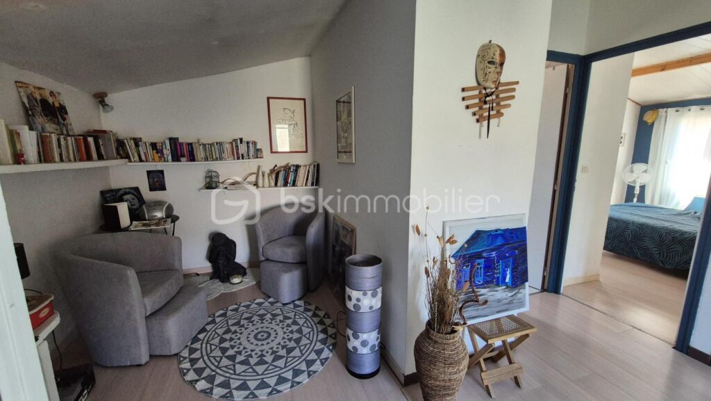 A VENDRE MAISON 3 FACES DE 131M² SUR TERRAIN DE 336M² A CERET – TROIS CHAMBRES – GARAGE – CLIMATISATION REVERSIBLE – VUE SUR LE VALLESPIR – AUCUN VIS A VIS – GARAGE – 6 pièces – 3 chambres – 131 m²