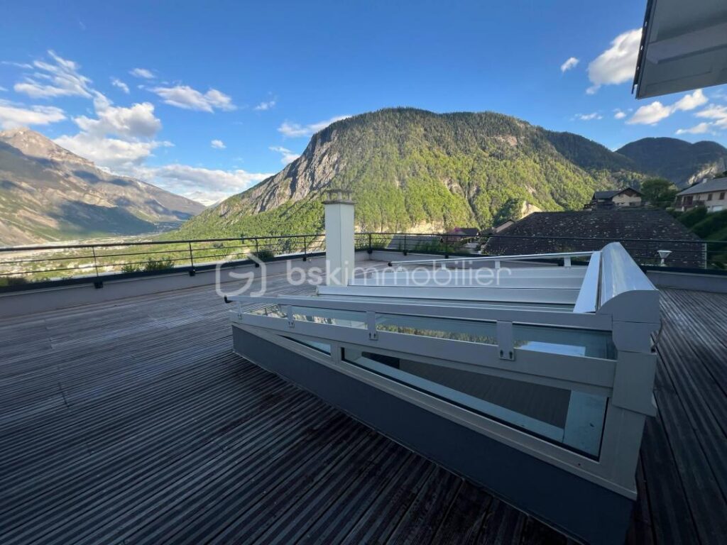 MAISON D’EXCEPTION DE 177 M² – 6 pièces – 5 chambres – 177 m²