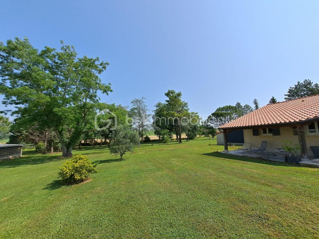 Tranquillité et confort à la campagne près de Condom – 6 pièces – 4 chambres – 136 m²