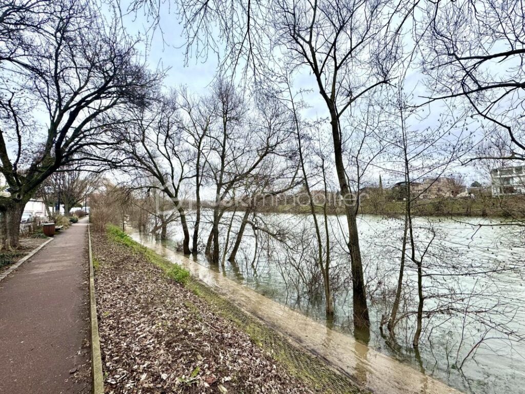 INVESTISSEMENT LOCATIF – 7 pièces – NR chambres – 160 m²