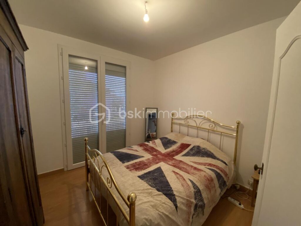 Maison avec piscine à vendre : Profitez de l&rsquo;évasion en ville ! – 5 pièces – 4 chambres – 140 m²