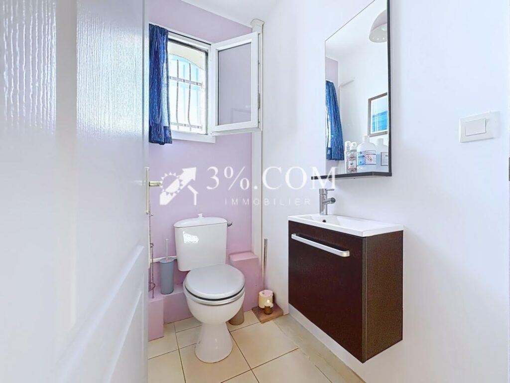 Villa contemporaine T5 de 100 m2 avec terrasse, jardin & pla – 6 pièces – 4 chambres – 100 m²