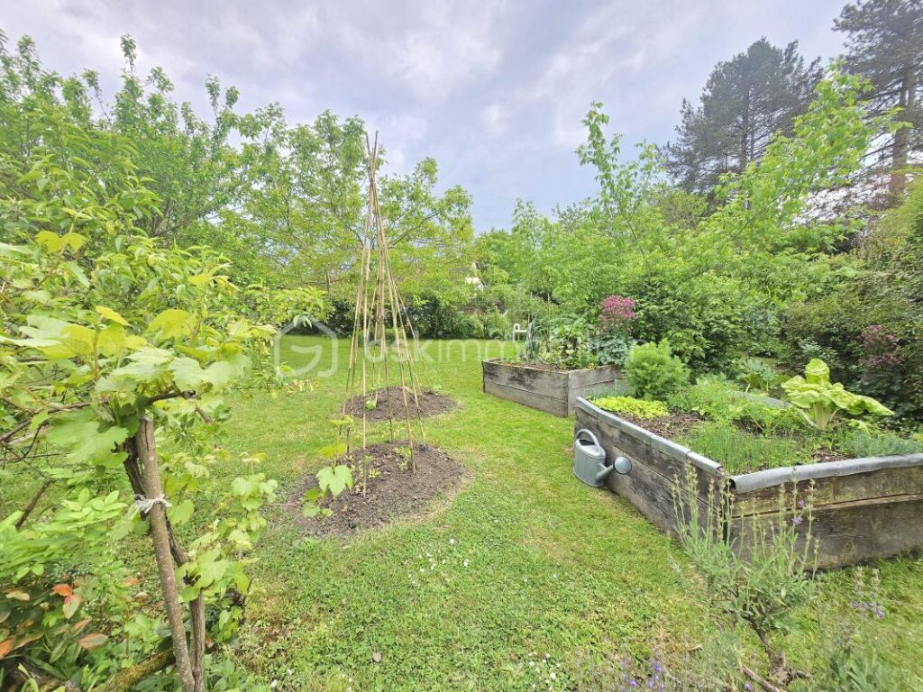 Magnifique Pavillon sur sous sol quartier Montapins à Nevers – 5 pièces – 4 chambres – 117 m²