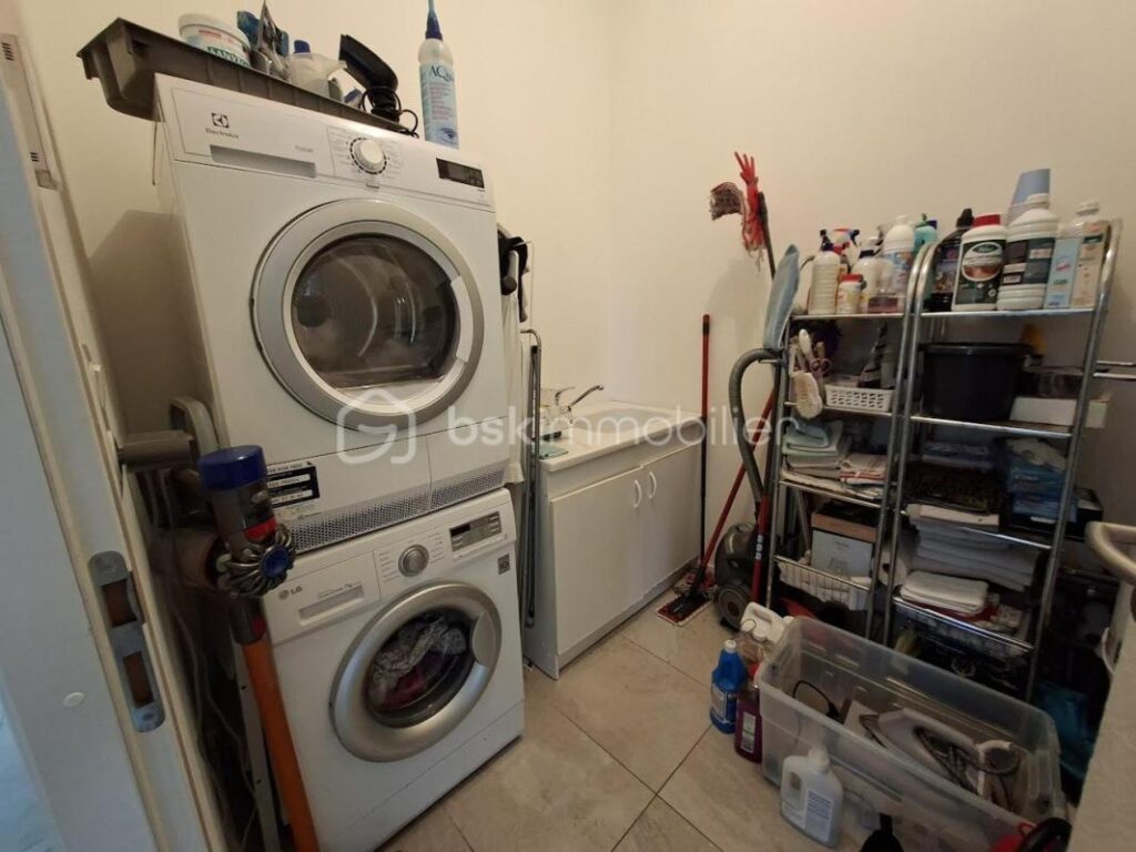 MAGNIFIQUE MAISON CONTEMPORAINE T5 – 5 pièces – 4 chambres – 153 m²