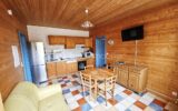 Grande maison rénovée avec activité touristique: gîte classé 3 étoiles et chambres d’hôtes – Fort potentiel à Besse-et-Saint-Anastaise – 12 pièces – 8 chambres – 435 m²