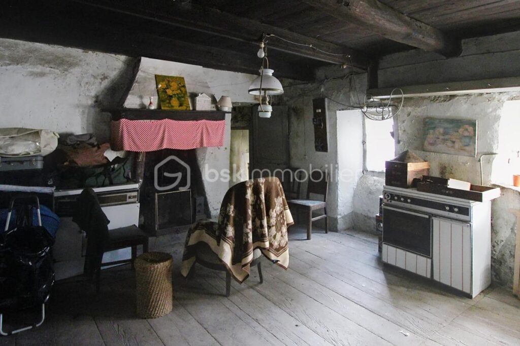 Coup de cœur : Ensemble de 3 maisons de caractère aux portes des Cévennes – 10 pièces – 5 chambres – 150 m²