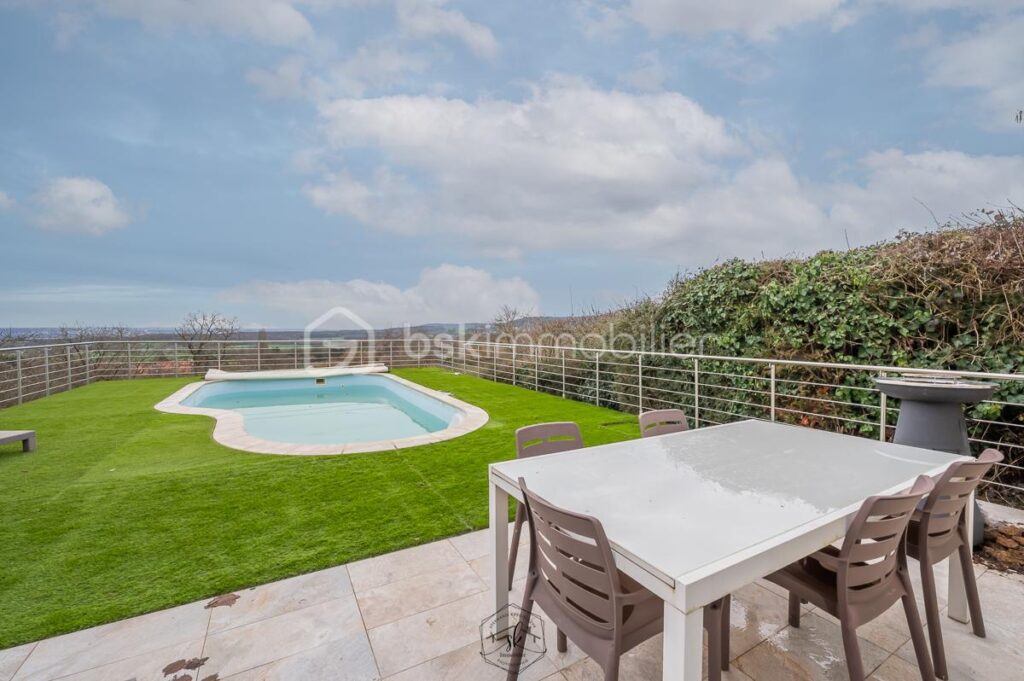 🔥 Maison d’exception 166 m² – Piscine chauffée – Vue panoramique – Terrain 1 289 m² – Fèves – 8 pièces – 4 chambres – 166 m²