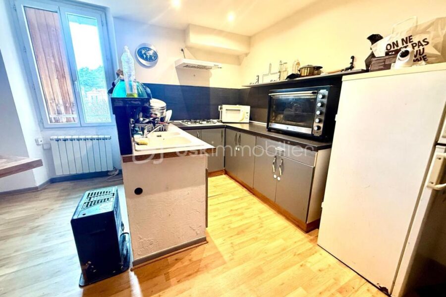 Maison à vendre à Mezel