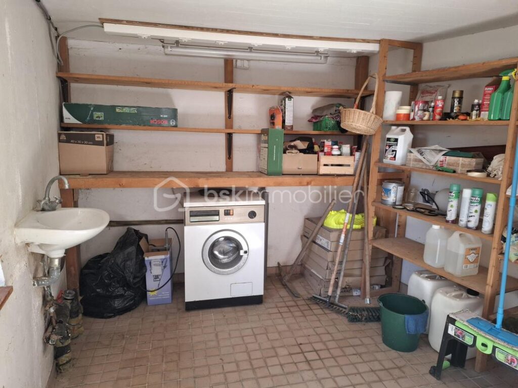 JOLIE MAISON EN PIERRE PRIX NEGOCIABLE – 4 pièces – 2 chambres – 91 m²