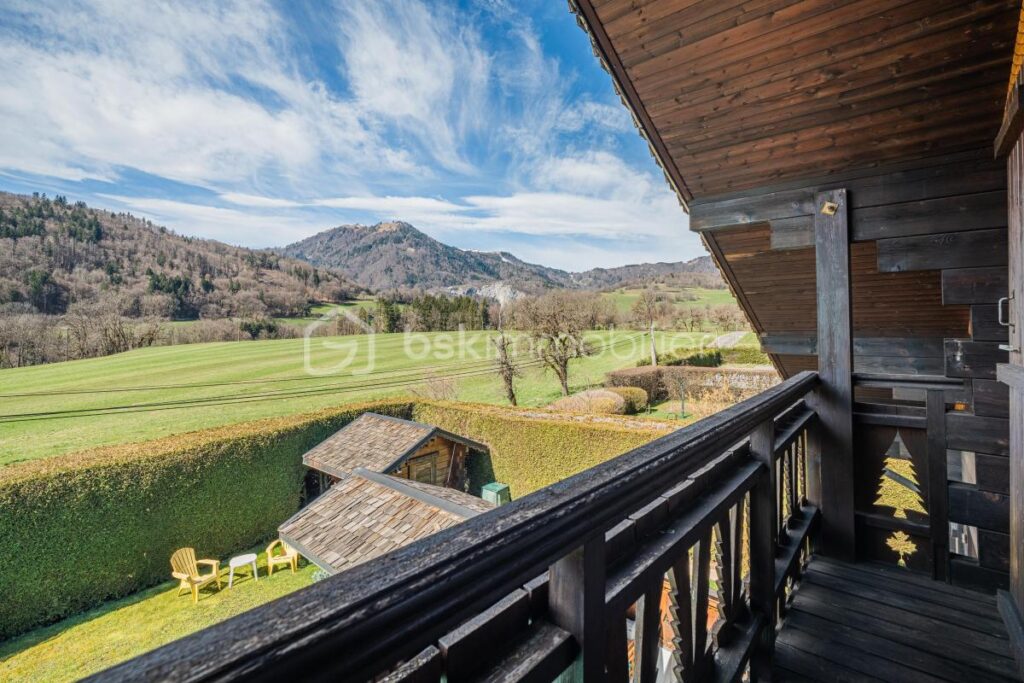 Chalet avec piscine et espace bien-être – Mieussy – 5 pièces – 4 chambres – 158 m²