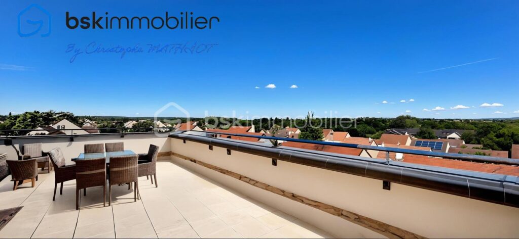 Bel appartement de 78m² avec terrasse de 66m² – Vue dégagée sur la val de Seine – 4 pièces – 2 chambres – 77 m²