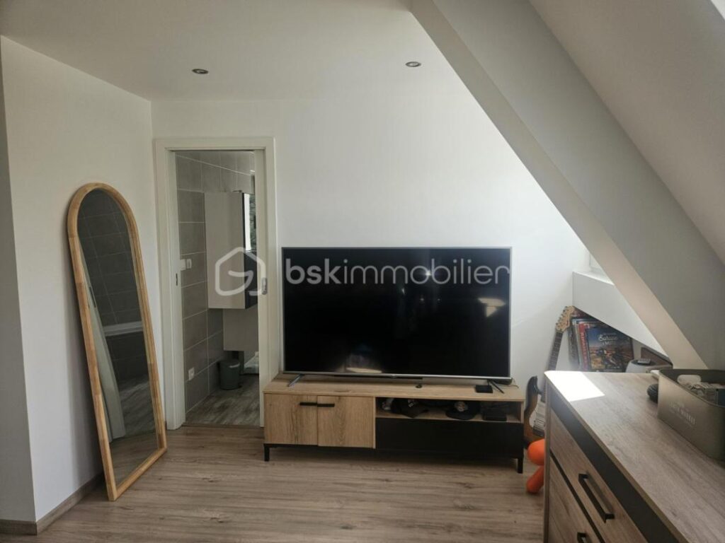 DEMEURE D’EXCEPTION À GOUVIEUX : Luxe, Calme et Proximité – 6 pièces – 4 chambres – 197 m²