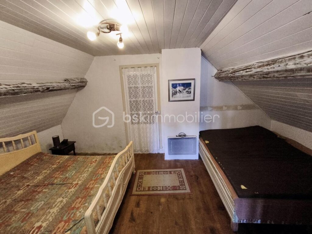 🪺 Grange Foraine Suspendue – 60 m² – Pied-à-Terre Haut de Gamme 900m d’altitude dans les Pyrénées 🪺 – 3 pièces – 2 chambres – 60 m²