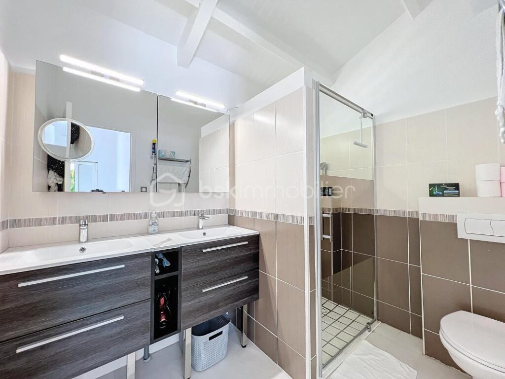 Villa de standing 4 chambres avec piscine Le Helleux – 5 pièces – 4 chambres – 120 m²