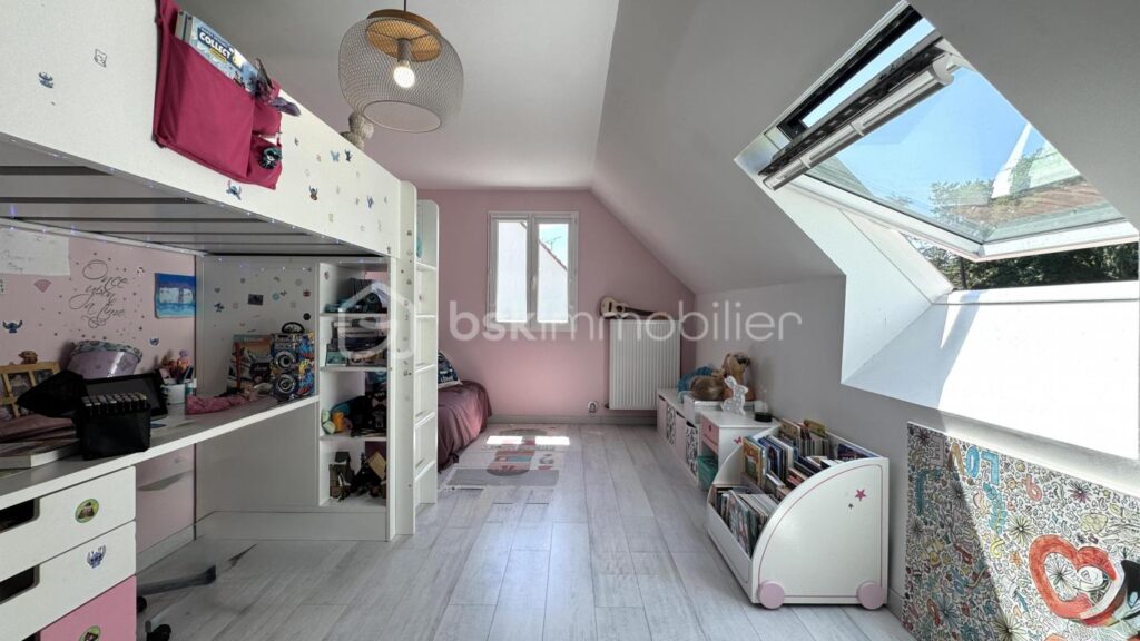 Maison familiale de charme au calme avec vue … Gretz-Armainvilliers 77220 – 8 pièces – 4 chambres – 223 m²