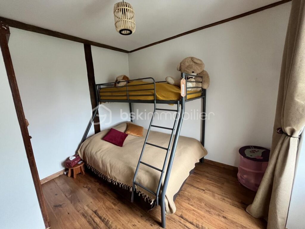 Charmante maison de village rénovée avec jardin – 4 pièces – 2 chambres – 73 m²