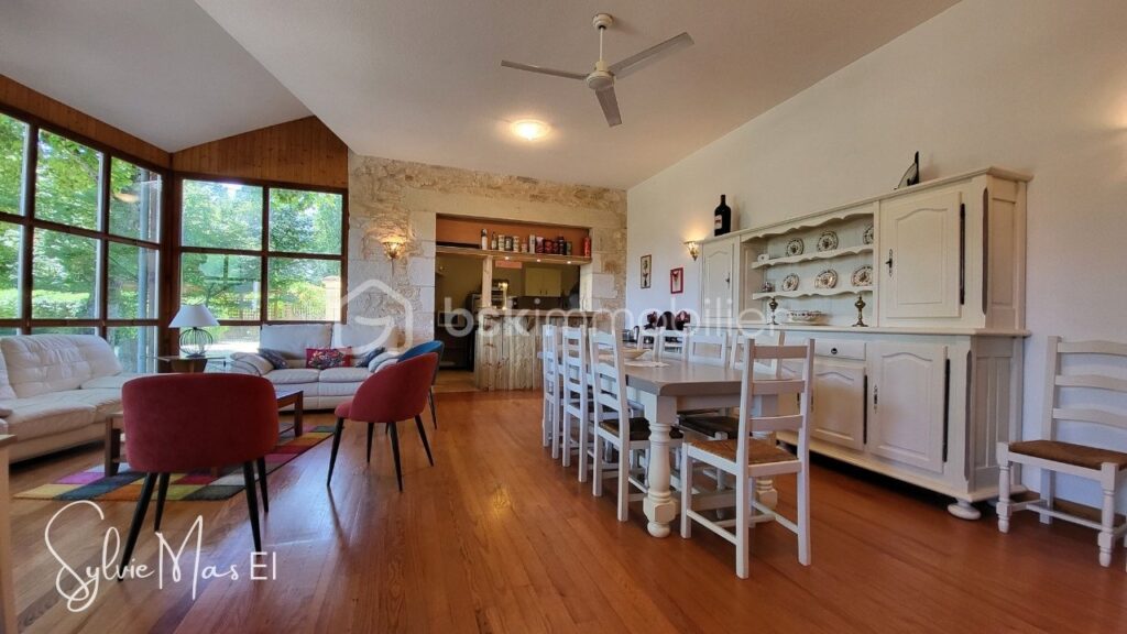 Maison et gîte 15 pièces – 2 piscines Parc arboré – 15 pièces – 9 chambres – 520 m²