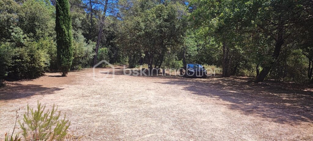 propriete athypique touristique – 4 pièces – 3 chambres – 215 m²