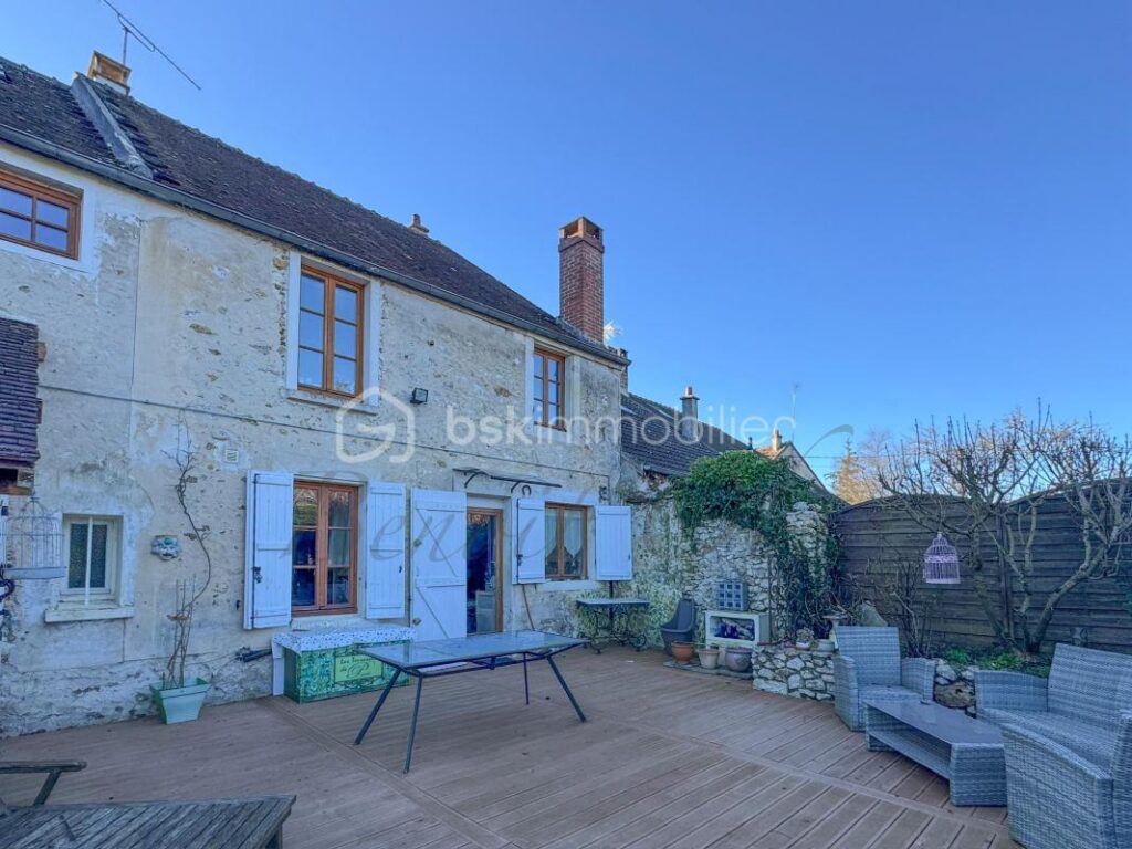 Charmante maison briarde – 6 pièces – 3 chambres – 130 m²