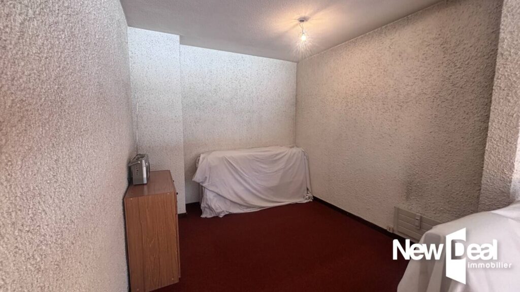 APPARTEMENT 2 Pièces – PARKING COUVERT PRIVATIF – CAVE – TERRASSE COUVERTE Plein SUD – 2 pièces – 1 chambre – 44 m²