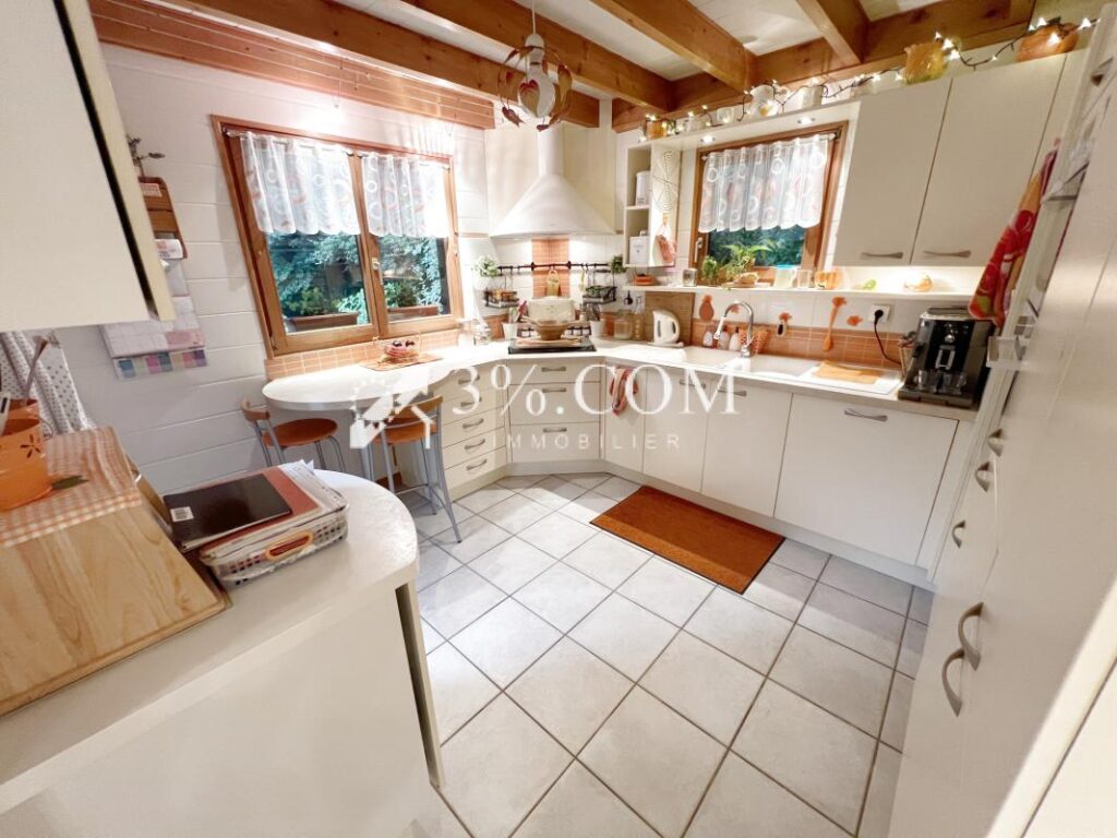 Chalet de Caractére + 5000 M2 Terrain Saint Maurice sur M – 9 pièces – 4 chambres – 147 m²