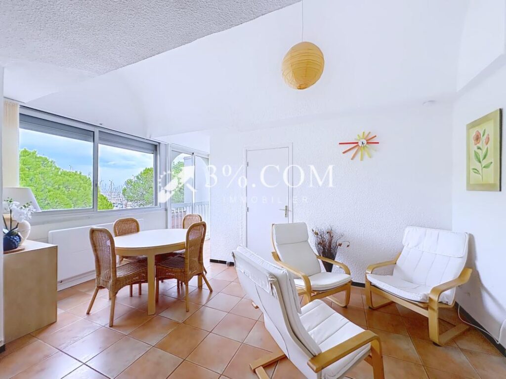 Charmant appartement 3 pièces de 41.61 m2 avec vue sur le po – 3 pièces – 2 chambres – 41 m²