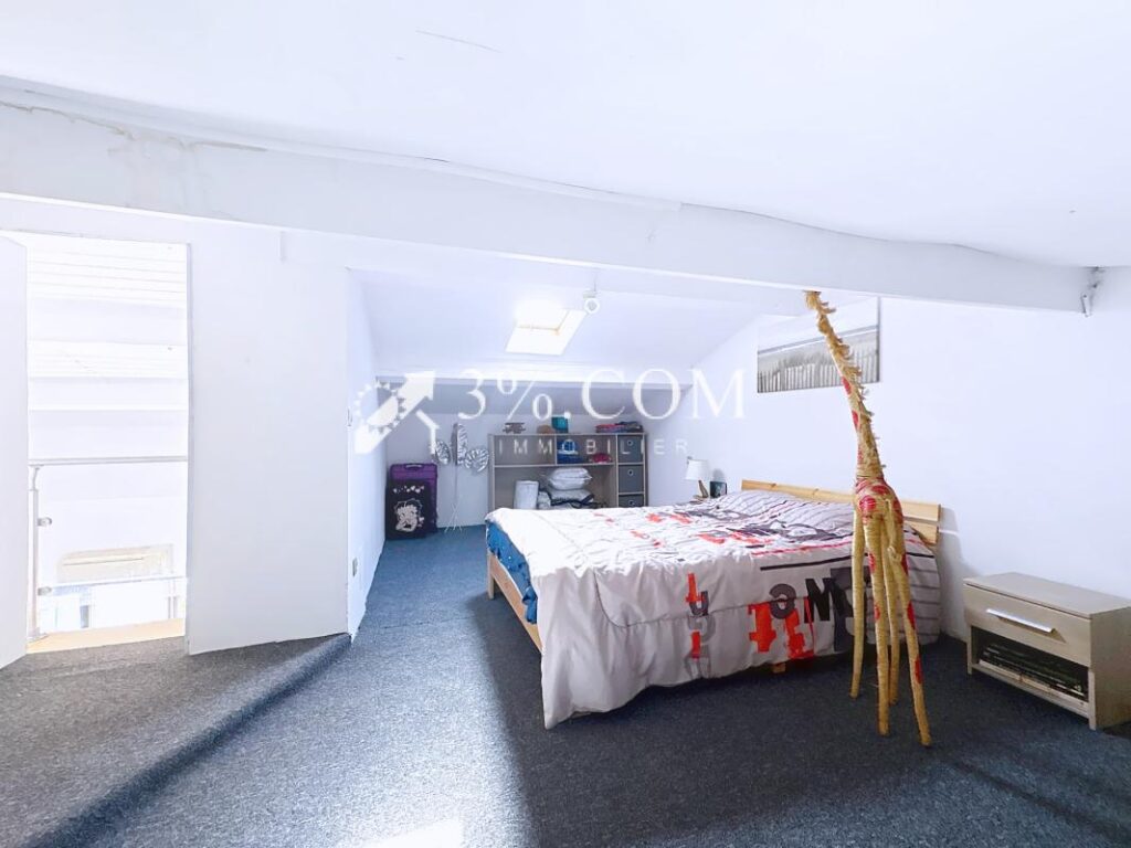 Coup de coeur à Bages : maison avec vue exceptionnelle sur l’ – 7 pièces – 3 chambres – 139 m²