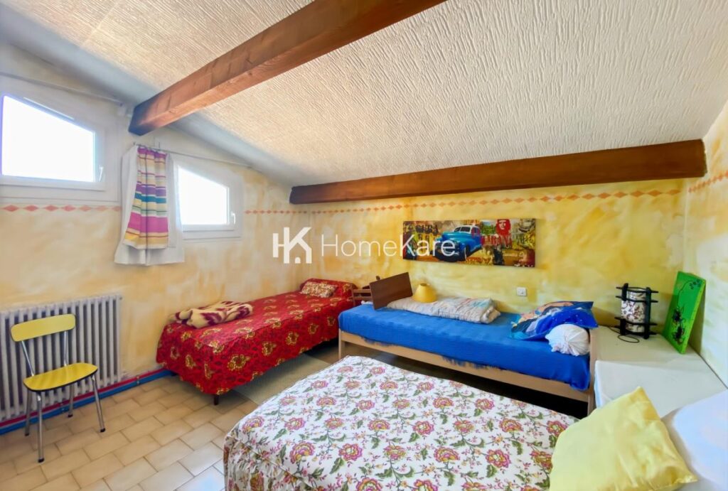 CHARMANTE MAISON SPACIEUSE – 9 pièces – 8 chambres – 270 m²