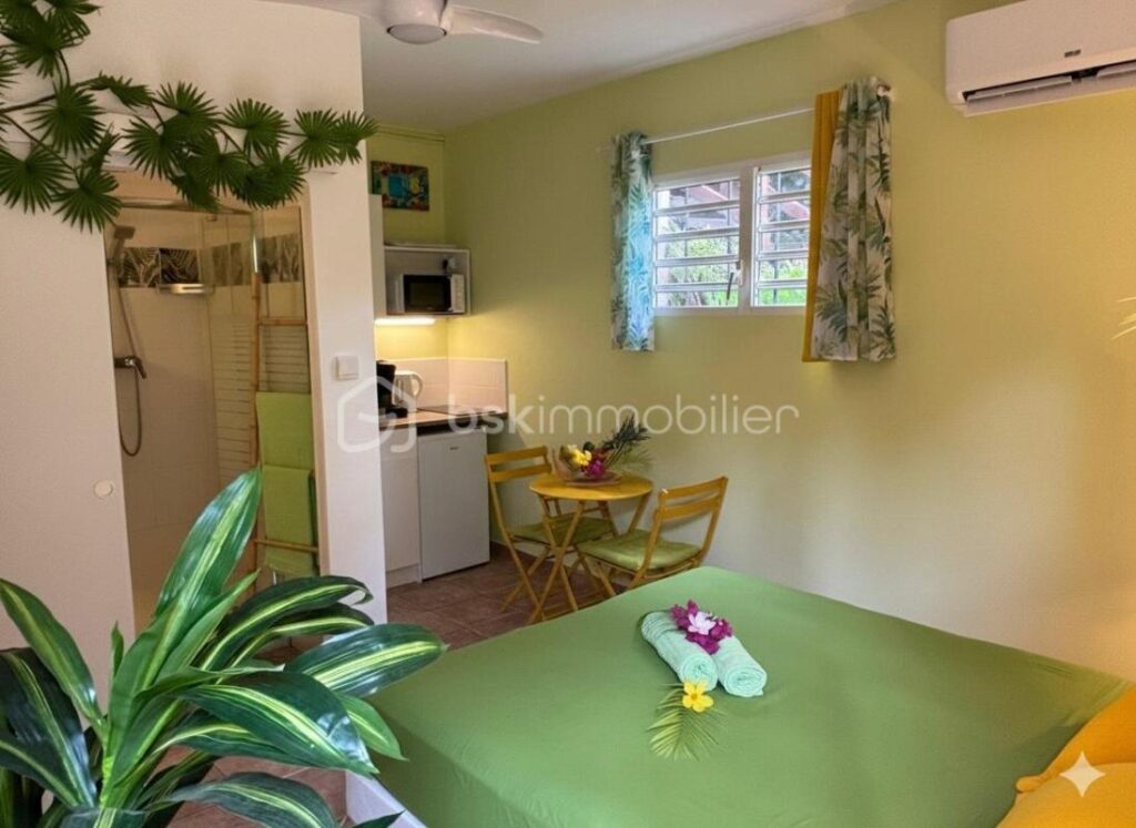 Splendide gîte avec piscine et spas Saint François – 6 pièces – 5 chambres – 170 m²