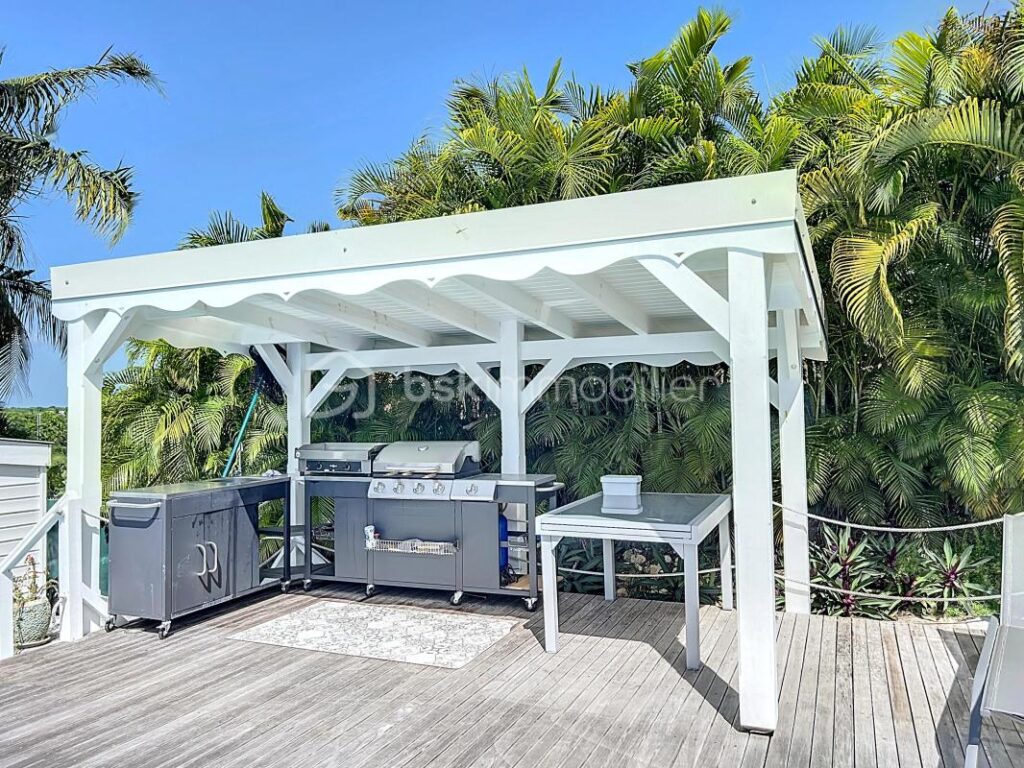 Villa de standing 4 chambres avec piscine Le Helleux – 5 pièces – 4 chambres – 120 m²