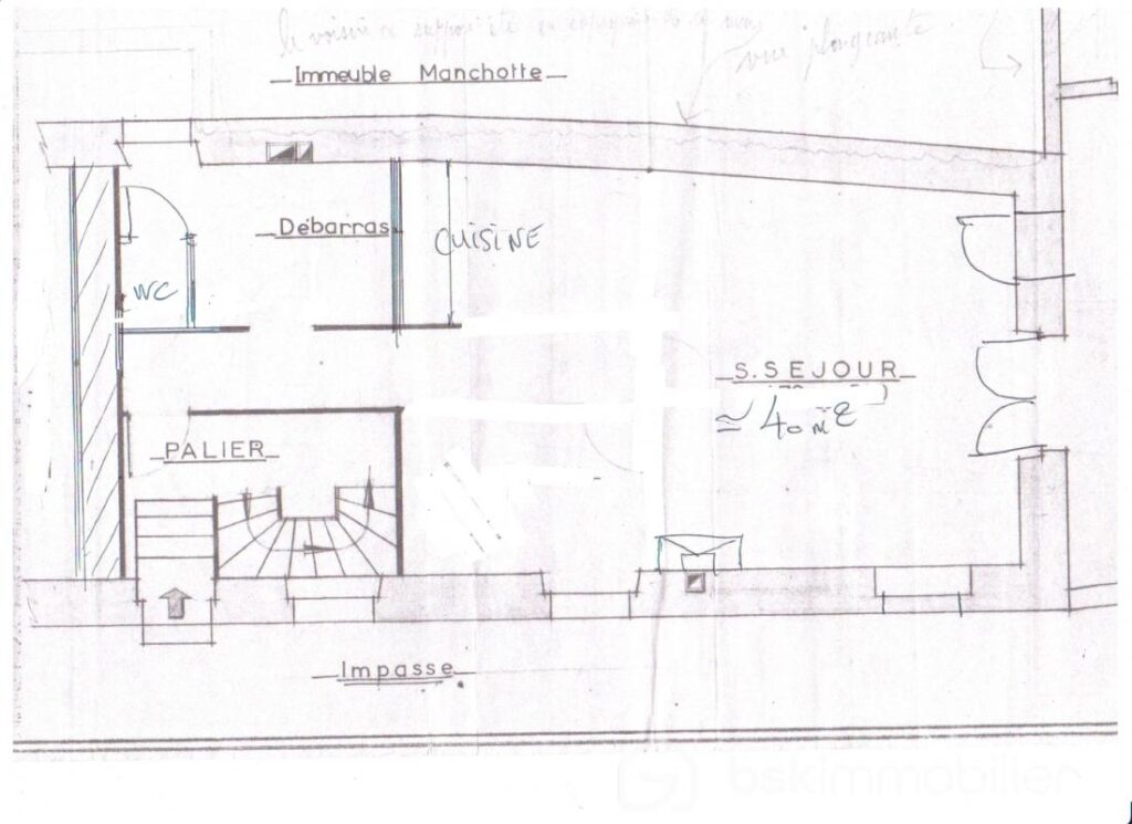 Vends Maison en Plein Cœur du Centre Ville de Belvès avec Terrasse Couverte & Jardin – 4 pièces – 3 chambres – 108 m²