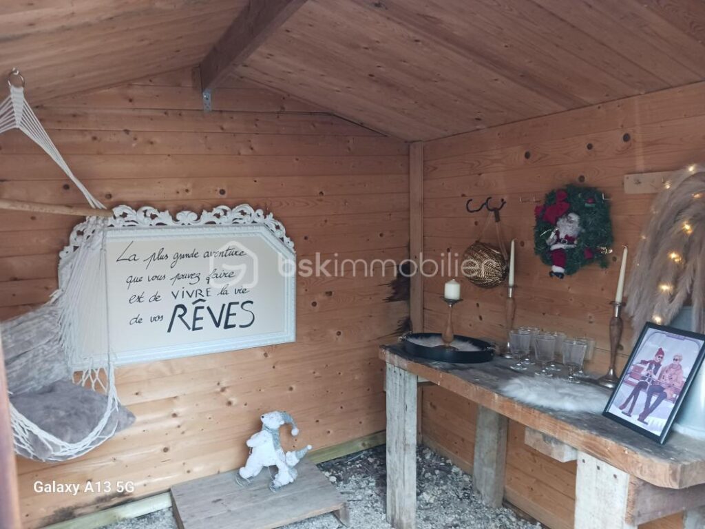 Belle demeure composée de deux maisons – idéale grande famille ou profession libérale – 8 pièces – 4 chambres – 271 m²