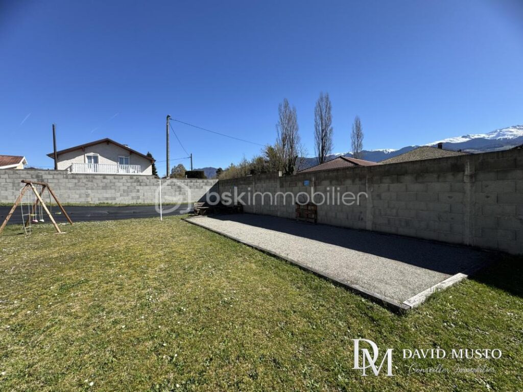 Maison Plain-Pied Lumbin – 5 pièces – 3 chambres – 108 m²