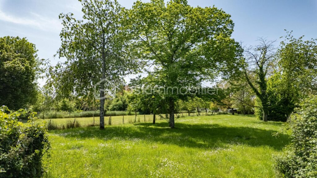 Charme d’une maison style longère rénovée en campagne à Argenvières – 3 pièces – 2 chambres – 89 m²