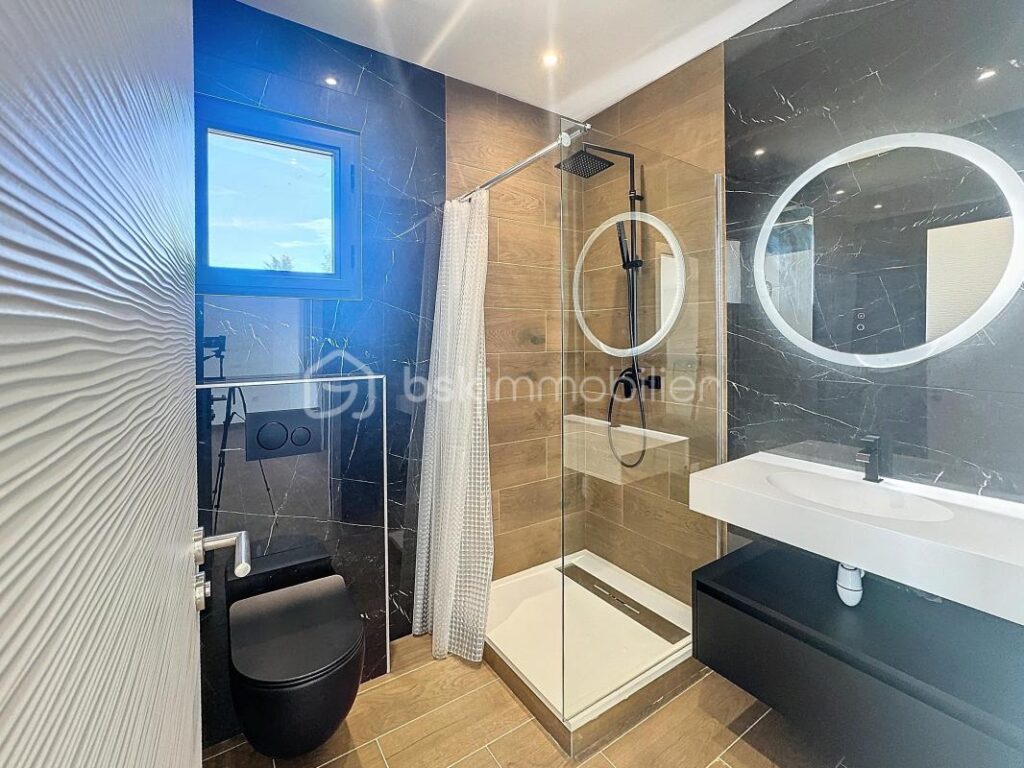 *** SUBLIME VILLA CONTEMPORAINE DE 198M2, AVEC PISCINE ET GARAGE *** – 6 pièces – 4 chambres – 198 m²