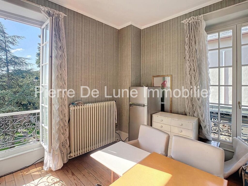 Propriété de caractère avec vue panoramique – 10 pièces – 4 chambres – 426 m²