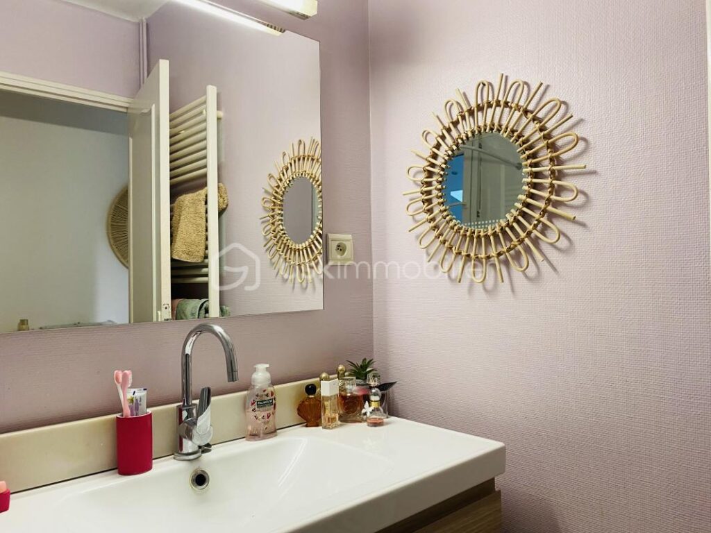 MAISON DE 190 m2-TERRAIN 15199 M2- 4 CHAMBRES-2 SALLES D’EAU-2 WC-PISCINE-GARAGE-ECURIE 33M2 – 7 pièces – 4 chambres – 190 m²