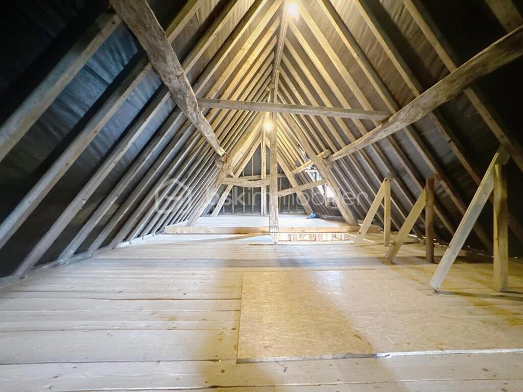 Maison de campagne avec grande dépendance et piscine – 6 pièces – 3 chambres – 129 m²