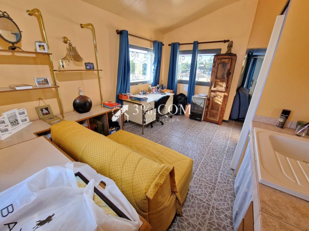 Villa de standing au coeur des Golfs de Saint-Raphaël – 6 pièces – 4 chambres – 196 m²