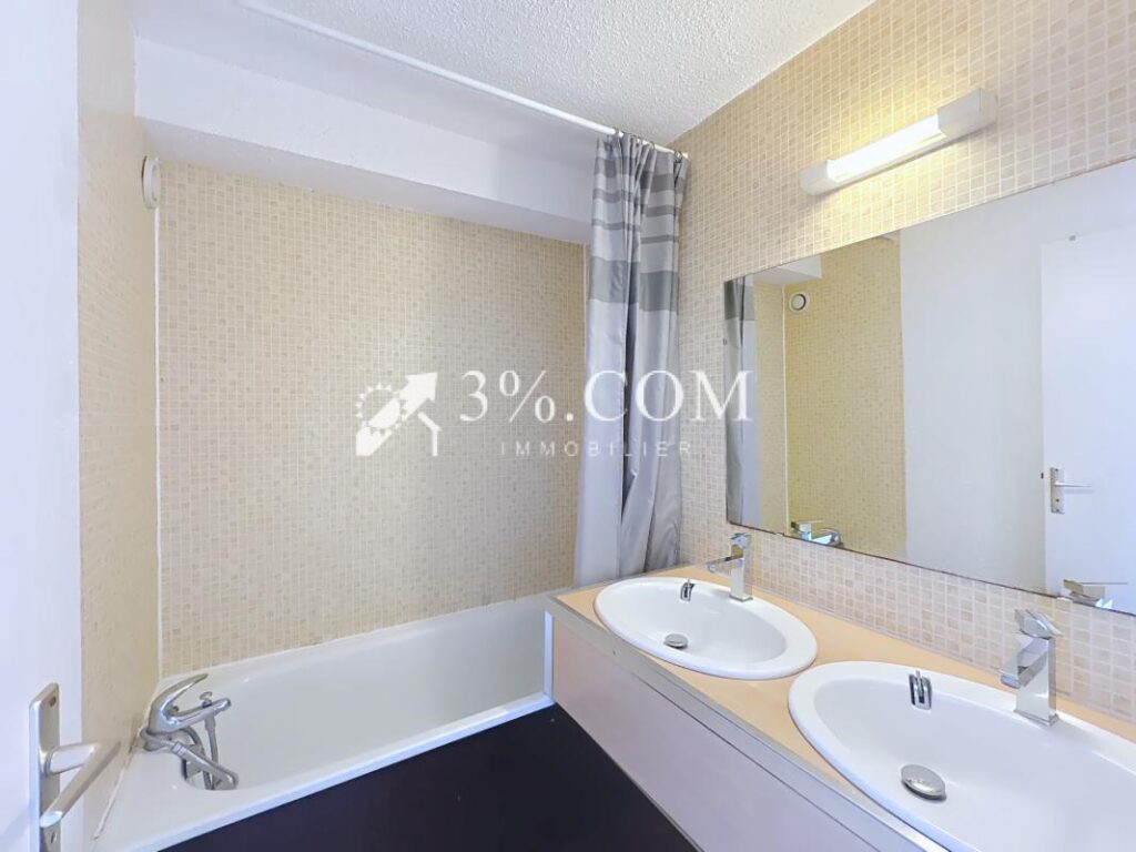 Charmant appartement 3 pièces de 41.61 m2 avec vue sur le po – 3 pièces – 2 chambres – 41 m²