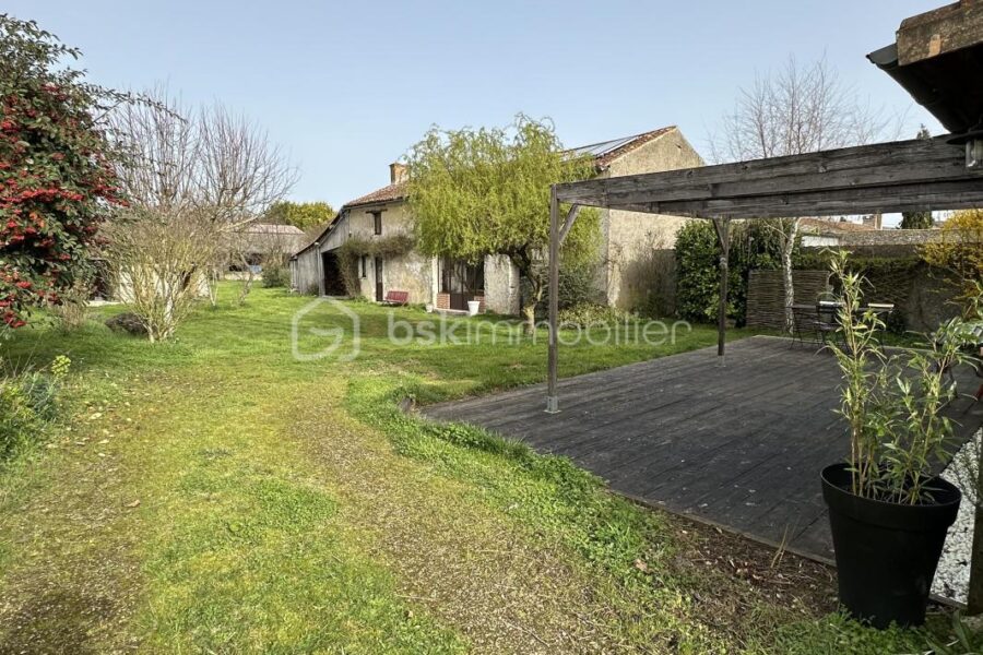Maison à vendre à Massognes