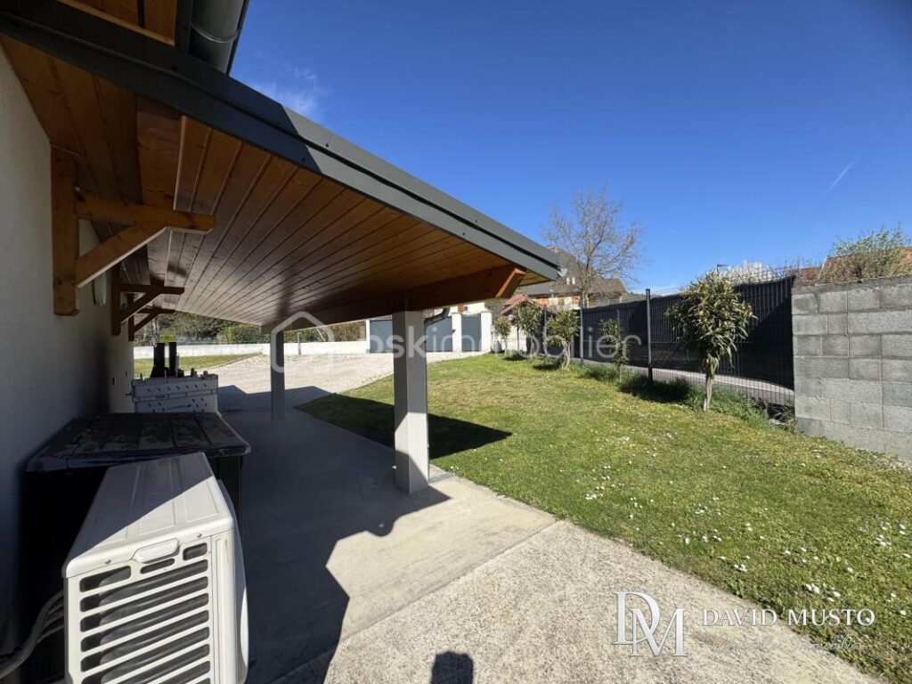 Maison Plain-Pied Lumbin – 5 pièces – 3 chambres – 108 m²