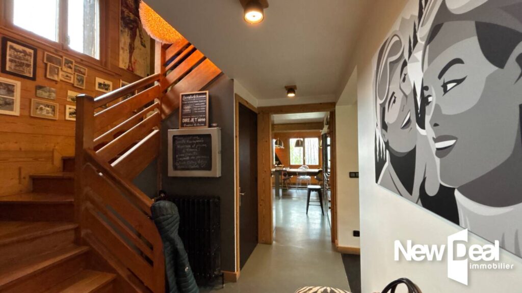 MAISON DE PAYS – 9 pièces – 5 Chambres – 265 m² surface Totale – Bergerie – Terrain 3610 m² – LES HOUCHES – 9 pièces – 5 chambres – 184 m²