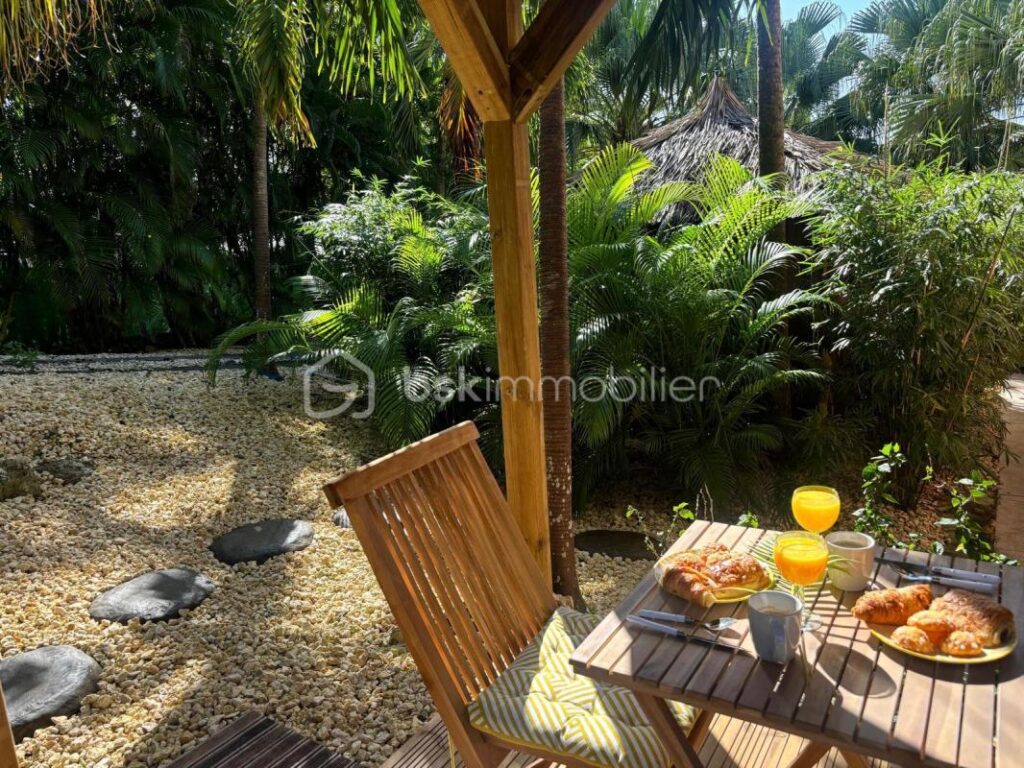 Splendide gîte avec piscine et spas Saint François – 6 pièces – 5 chambres – 170 m²