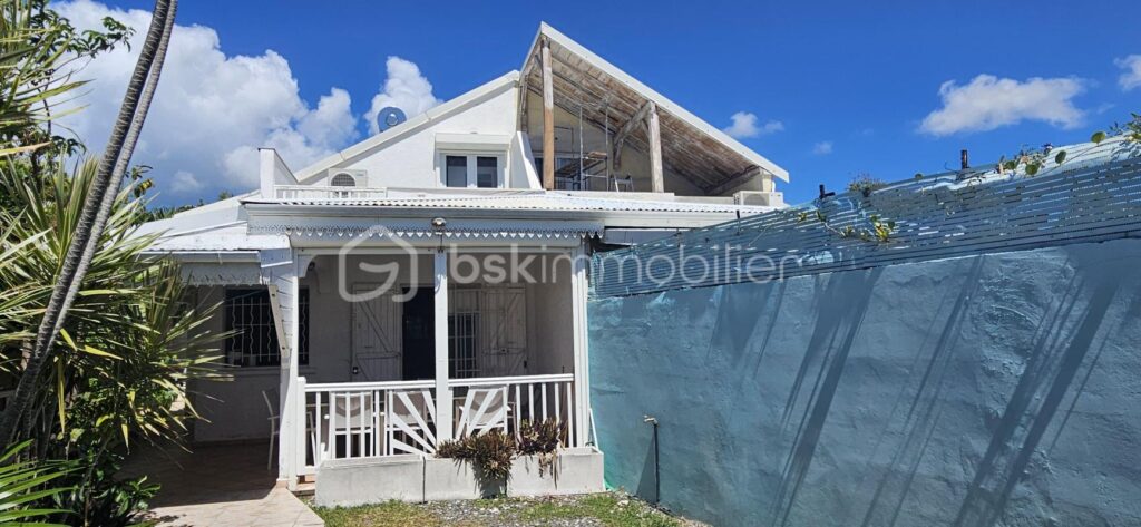 Villa 3 chambres piscine , plage à pied – 4 pièces – 3 chambres – 73 m²