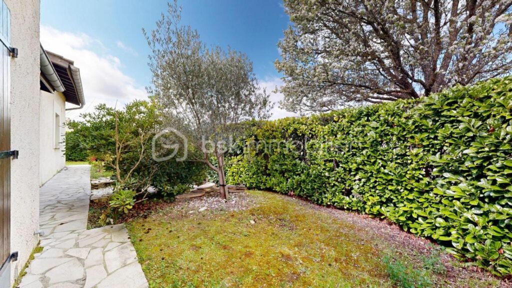 MAISON INDIVIDUELLE – PISCINE – TOURNEFEUILLE – CALME – 137m2 – DOUBLE VITRAGE – PROCHE AIRBUS- ROCADE ARC-EN-CIEL – 5 pièces – 3 chambres – 137 m²